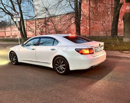 Белый Лексус ЛС, объемом двигателя 4.97 л и пробегом 326 тыс. км за 10900 $, фото 18 на Automoto.ua