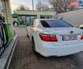 Белый Лексус ЛС, объемом двигателя 5 л и пробегом 190 тыс. км за 10000 $, фото 5 на Automoto.ua