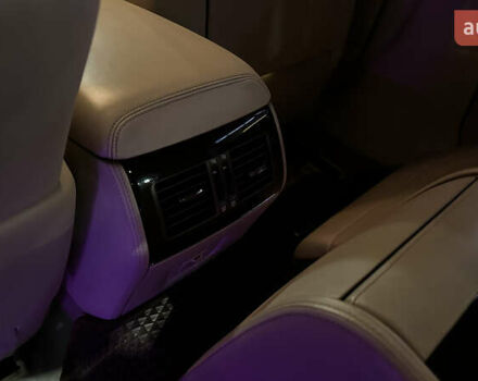 Белый Лексус ЛС, объемом двигателя 4.97 л и пробегом 326 тыс. км за 10900 $, фото 32 на Automoto.ua