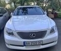 Белый Лексус ЛС, объемом двигателя 4.61 л и пробегом 160 тыс. км за 8400 $, фото 1 на Automoto.ua