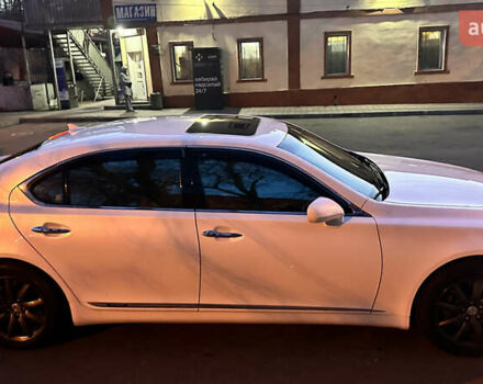 Белый Лексус ЛС, объемом двигателя 4.97 л и пробегом 326 тыс. км за 10900 $, фото 16 на Automoto.ua