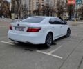 Белый Лексус ЛС, объемом двигателя 5 л и пробегом 190 тыс. км за 11500 $, фото 4 на Automoto.ua