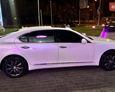 Белый Лексус ЛС, объемом двигателя 4.97 л и пробегом 326 тыс. км за 10900 $, фото 7 на Automoto.ua