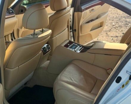 Білий Лексус ЛС, об'ємом двигуна 4.6 л та пробігом 250 тис. км за 13999 $, фото 12 на Automoto.ua