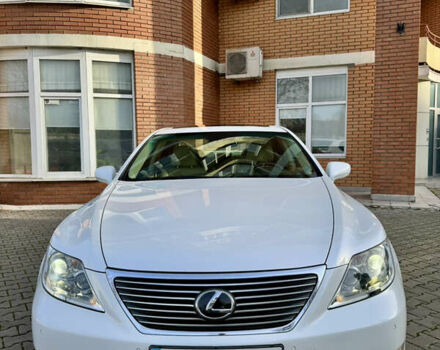 Білий Лексус ЛС, об'ємом двигуна 4.61 л та пробігом 118 тис. км за 15999 $, фото 6 на Automoto.ua