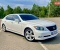 Белый Лексус ЛС, объемом двигателя 4.6 л и пробегом 240 тыс. км за 12900 $, фото 12 на Automoto.ua