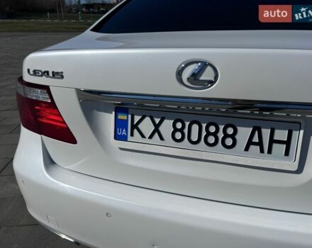 Белый Лексус ЛС, объемом двигателя 4.61 л и пробегом 226 тыс. км за 11500 $, фото 13 на Automoto.ua