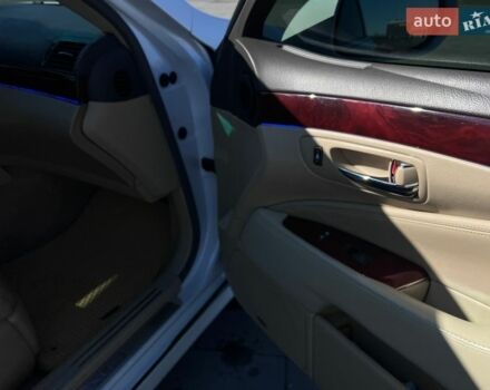 Белый Лексус ЛС, объемом двигателя 4.61 л и пробегом 226 тыс. км за 11500 $, фото 25 на Automoto.ua