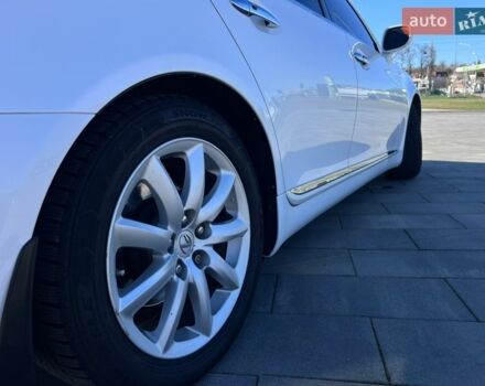 Белый Лексус ЛС, объемом двигателя 4.61 л и пробегом 226 тыс. км за 11500 $, фото 12 на Automoto.ua