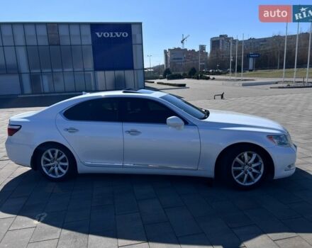 Белый Лексус ЛС, объемом двигателя 4.61 л и пробегом 226 тыс. км за 11500 $, фото 5 на Automoto.ua