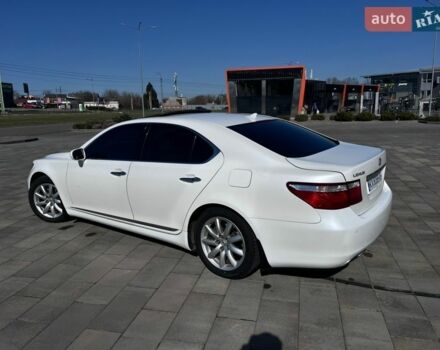 Белый Лексус ЛС, объемом двигателя 4.61 л и пробегом 226 тыс. км за 11500 $, фото 8 на Automoto.ua