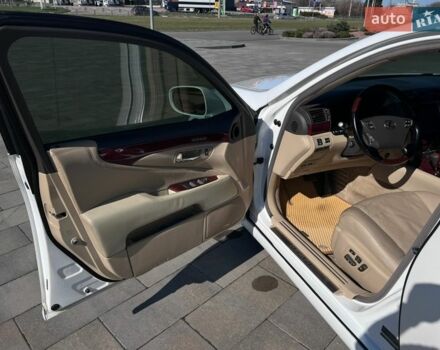 Белый Лексус ЛС, объемом двигателя 4.61 л и пробегом 226 тыс. км за 11500 $, фото 14 на Automoto.ua