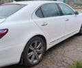 Белый Лексус ЛС, объемом двигателя 4.97 л и пробегом 640 тыс. км за 11000 $, фото 3 на Automoto.ua