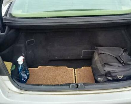 Белый Лексус ЛС, объемом двигателя 4.97 л и пробегом 640 тыс. км за 11000 $, фото 13 на Automoto.ua