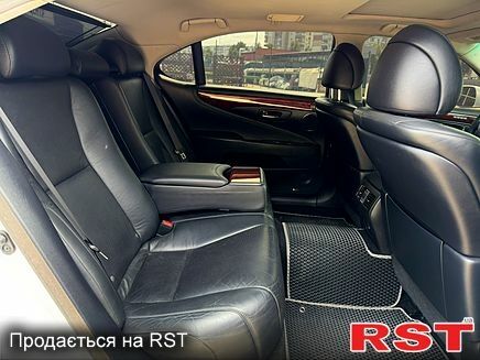 Білий Лексус ЛС, об'ємом двигуна 4.6 л та пробігом 240 тис. км за 12900 $, фото 5 на Automoto.ua
