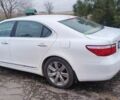 Белый Лексус ЛС, объемом двигателя 4.97 л и пробегом 640 тыс. км за 11000 $, фото 5 на Automoto.ua
