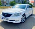 Белый Лексус ЛС, объемом двигателя 4.6 л и пробегом 240 тыс. км за 12900 $, фото 3 на Automoto.ua
