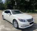 Білий Лексус ЛС, об'ємом двигуна 4.6 л та пробігом 140 тис. км за 14500 $, фото 1 на Automoto.ua