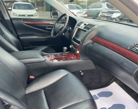 Білий Лексус ЛС, об'ємом двигуна 4.6 л та пробігом 71 тис. км за 19900 $, фото 10 на Automoto.ua