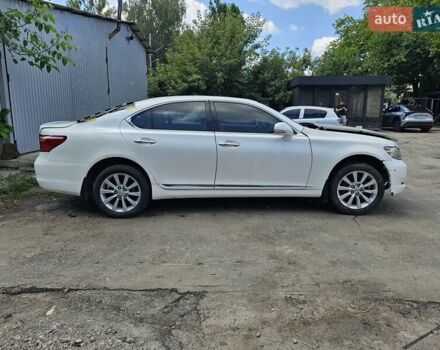Білий Лексус ЛС, об'ємом двигуна 4.6 л та пробігом 90 тис. км за 5500 $, фото 6 на Automoto.ua