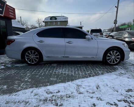 Белый Лексус ЛС, объемом двигателя 4.6 л и пробегом 71 тыс. км за 20600 $, фото 2 на Automoto.ua