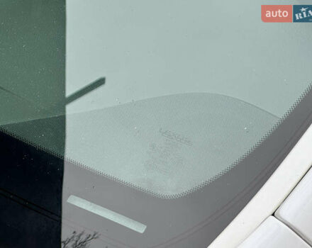 Білий Лексус ЛС, об'ємом двигуна 4.6 л та пробігом 241 тис. км за 14500 $, фото 21 на Automoto.ua