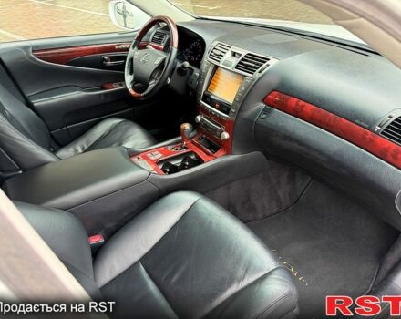 Белый Лексус ЛС, объемом двигателя 4.6 л и пробегом 141 тыс. км за 16500 $, фото 4 на Automoto.ua