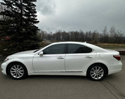 Білий Лексус ЛС, об'ємом двигуна 4.61 л та пробігом 173 тис. км за 13999 $, фото 1 на Automoto.ua