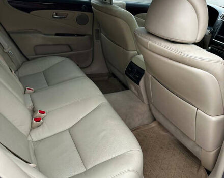 Білий Лексус ЛС, об'ємом двигуна 4.61 л та пробігом 173 тис. км за 13999 $, фото 22 на Automoto.ua