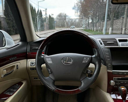 Белый Лексус ЛС, объемом двигателя 4.61 л и пробегом 173 тыс. км за 12999 $, фото 30 на Automoto.ua