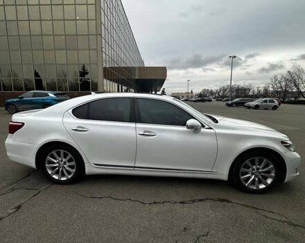 Білий Лексус ЛС, об'ємом двигуна 4.61 л та пробігом 173 тис. км за 13999 $, фото 7 на Automoto.ua