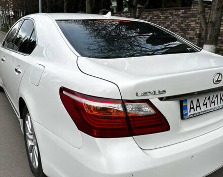 Белый Лексус ЛС, объемом двигателя 4.61 л и пробегом 173 тыс. км за 12999 $, фото 6 на Automoto.ua