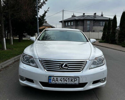 Белый Лексус ЛС, объемом двигателя 4.61 л и пробегом 173 тыс. км за 12999 $, фото 17 на Automoto.ua