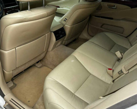 Белый Лексус ЛС, объемом двигателя 4.61 л и пробегом 173 тыс. км за 12999 $, фото 22 на Automoto.ua