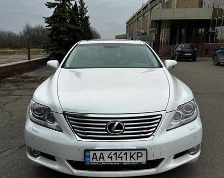 Білий Лексус ЛС, об'ємом двигуна 4.61 л та пробігом 173 тис. км за 13999 $, фото 8 на Automoto.ua