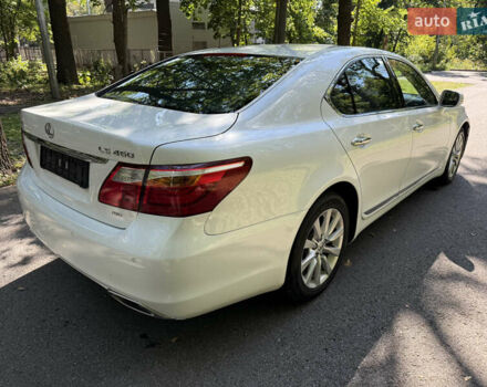 Білий Лексус ЛС, об'ємом двигуна 0 л та пробігом 141 тис. км за 17300 $, фото 8 на Automoto.ua
