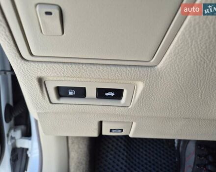 Белый Лексус ЛС, объемом двигателя 4.61 л и пробегом 132 тыс. км за 29999 $, фото 31 на Automoto.ua