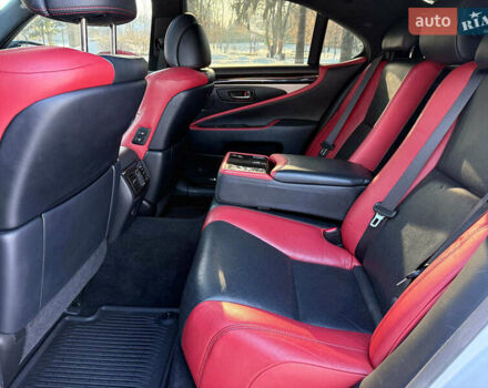 Білий Лексус ЛС, об'ємом двигуна 4.6 л та пробігом 72 тис. км за 25940 $, фото 28 на Automoto.ua