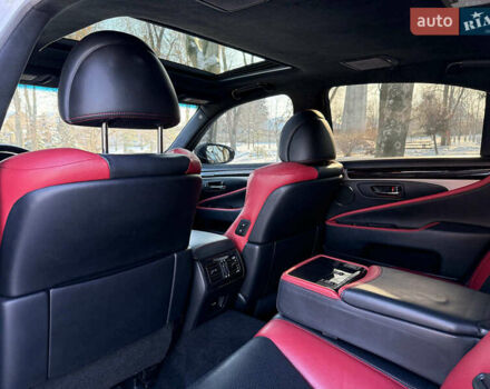 Білий Лексус ЛС, об'ємом двигуна 4.6 л та пробігом 72 тис. км за 25940 $, фото 32 на Automoto.ua