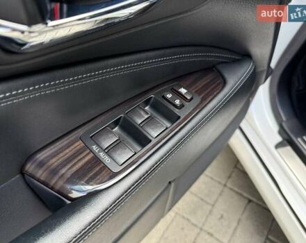 Белый Лексус ЛС, объемом двигателя 4.61 л и пробегом 169 тыс. км за 22490 $, фото 14 на Automoto.ua