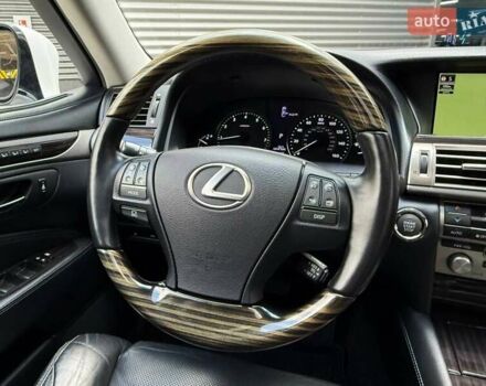 Белый Лексус ЛС, объемом двигателя 4.61 л и пробегом 169 тыс. км за 22490 $, фото 18 на Automoto.ua