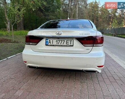 Белый Лексус ЛС, объемом двигателя 4.61 л и пробегом 170 тыс. км за 23000 $, фото 4 на Automoto.ua
