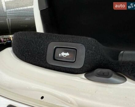 Белый Лексус ЛС, объемом двигателя 4.61 л и пробегом 169 тыс. км за 22490 $, фото 30 на Automoto.ua