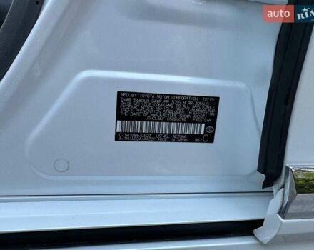 Белый Лексус ЛС, объемом двигателя 4.61 л и пробегом 170 тыс. км за 23000 $, фото 22 на Automoto.ua