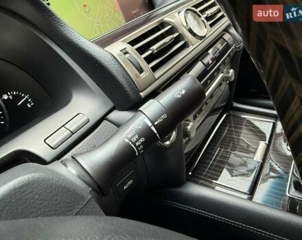 Белый Лексус ЛС, объемом двигателя 4.61 л и пробегом 169 тыс. км за 22490 $, фото 21 на Automoto.ua