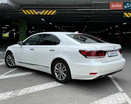 Белый Лексус ЛС, объемом двигателя 4.61 л и пробегом 169 тыс. км за 22490 $, фото 3 на Automoto.ua