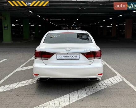 Белый Лексус ЛС, объемом двигателя 4.61 л и пробегом 169 тыс. км за 22490 $, фото 4 на Automoto.ua