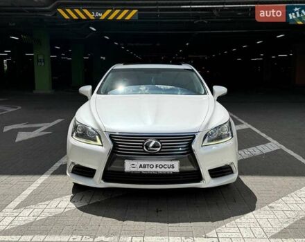 Белый Лексус ЛС, объемом двигателя 4.61 л и пробегом 169 тыс. км за 22490 $, фото 1 на Automoto.ua
