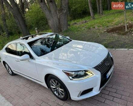 Белый Лексус ЛС, объемом двигателя 4.61 л и пробегом 170 тыс. км за 23000 $, фото 11 на Automoto.ua