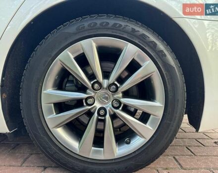 Белый Лексус ЛС, объемом двигателя 4.61 л и пробегом 170 тыс. км за 23000 $, фото 6 на Automoto.ua